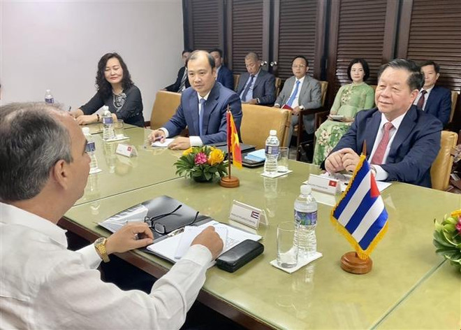 Vietnam, Cuba bolster cooperation in ideological, communications work ảnh 2 Vietnam, Cuba bolster cooperation in ideological, communications work ảnh 2