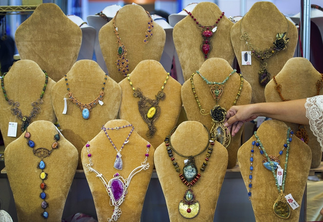 International jewellery fair held in Jakarta ảnh 1