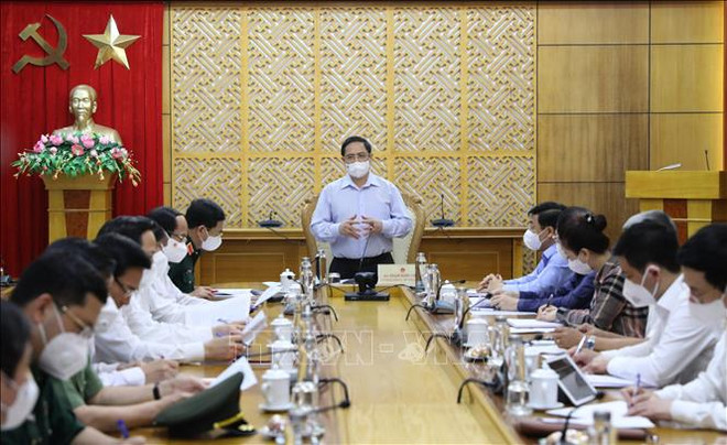 PM urges tackling difficulties for Bac Giang amid COVID-19 ảnh 1