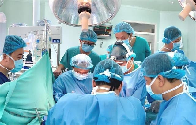 First liver transplant successfully performed in central region ảnh 1