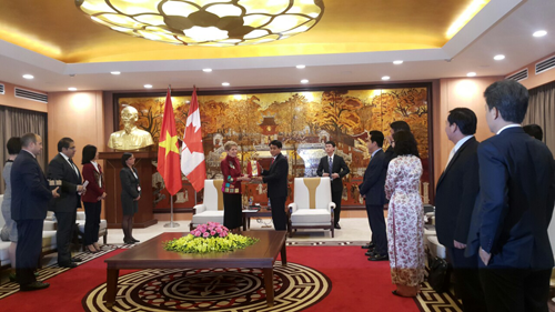 Hanoi leader receives Canada’s Ontario Premier, Pakistani guest ảnh 1 Hanoi leader receives Canada’s Ontario Premier, Pakistani guest ảnh 1