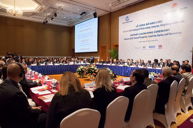 Vietnam urged to become a more competitive market ảnh 1