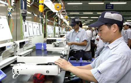 Retail, manufacturing sectors slow HCM City economy ảnh 1 Retail, manufacturing sectors slow HCM City economy ảnh 1