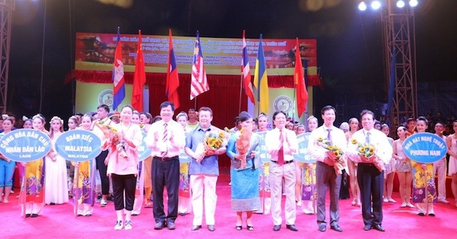 International circus festival underway in Thua Thien-Hue ảnh 1 International circus festival underway in Thua Thien-Hue ảnh 1