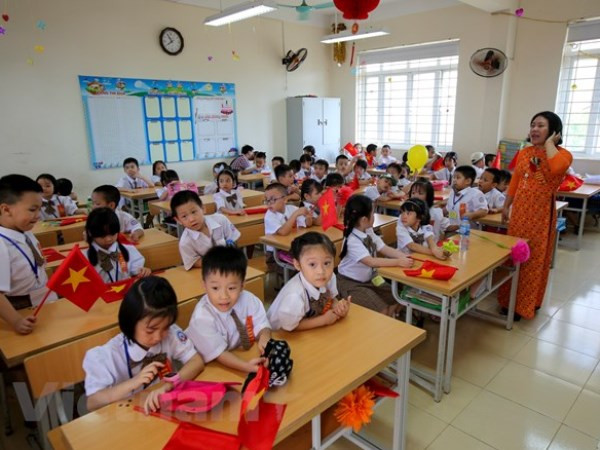 Hanoi still dealing with overcrowded classrooms ảnh 1