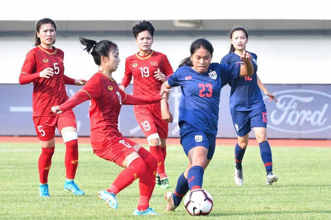 Vietnam U19 team tie goalless with Thailand ảnh 1
