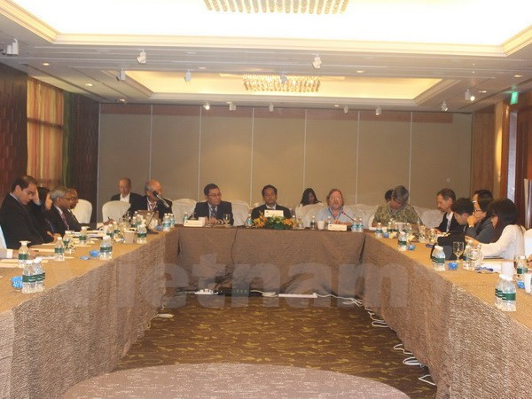Roundtable talk on East Sea held in India ảnh 1
