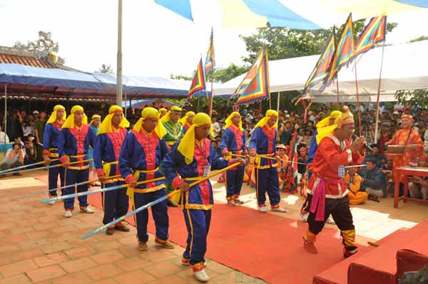 Hoang Sa sailors commemorated in Ly Son ảnh 1