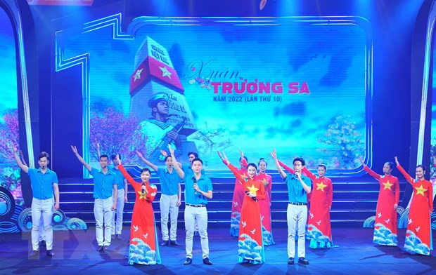 10th “Truong Sa Spring” art programme held in Hanoi ảnh 1