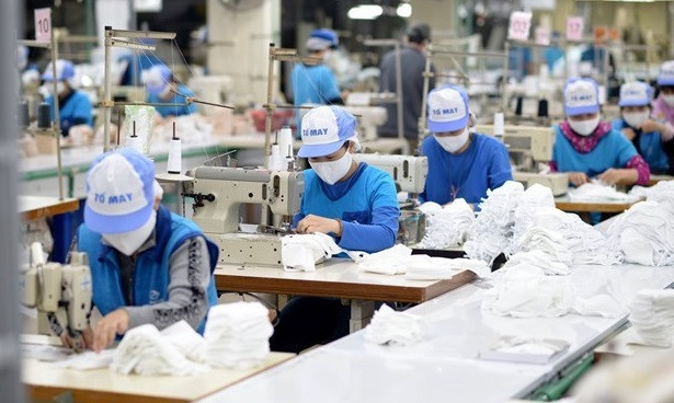 Southern localities to deliver pre-Tet gifts to needy workers ảnh 1