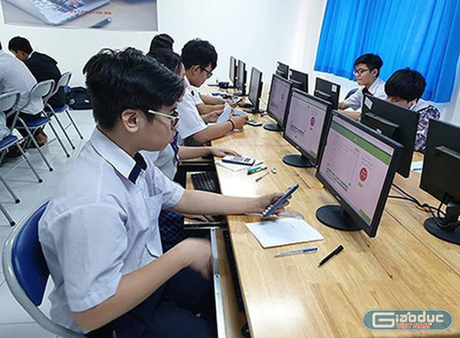 Scholarships granted to needy ethnic minority students in HCM City ảnh 1