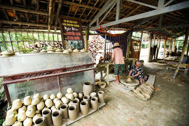 Discovering artisans' skills in Thanh Ha ancient pottery village ảnh 3 Discovering artisans' skills in Thanh Ha ancient pottery village ảnh 3