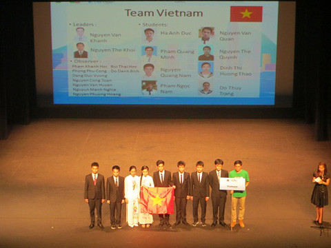 All Vietnamese contestants bag prizes at Asian Physics Olympiad ảnh 1