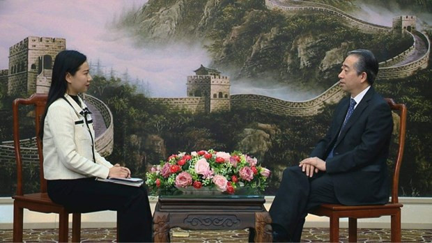 Party Congress to create new development momentum for Vietnam: Chinese ambassador ảnh 2