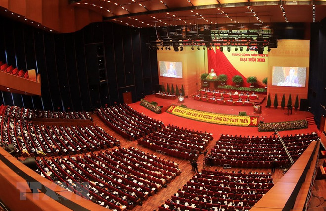 13th National Party Congress mulls over documents ảnh 1 13th National Party Congress mulls over documents ảnh 1