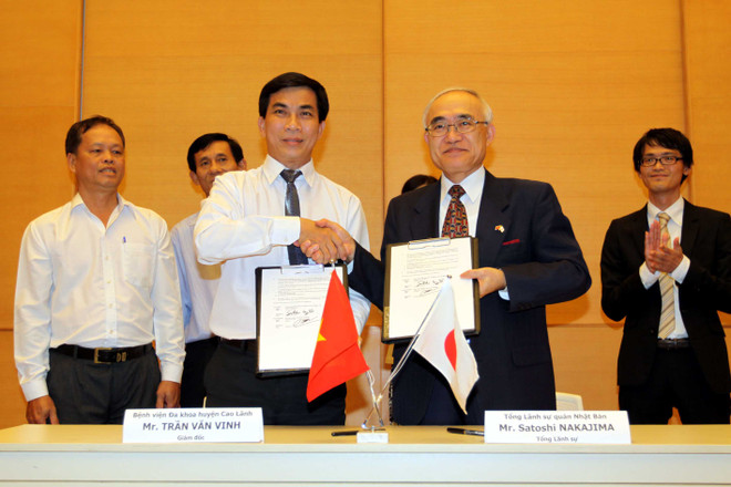 Japan provides grants for transport, health projects in Vietnam ảnh 1
