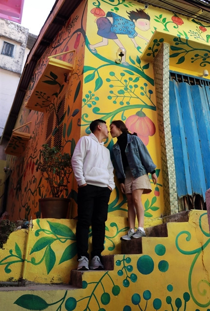Street art reveals wonderful stories of Da Lat ảnh 2 Street art reveals wonderful stories of Da Lat ảnh 2