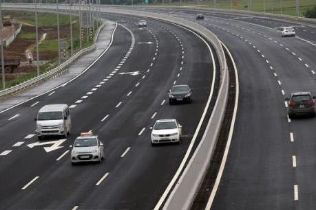 Gov't has backup plans for North-South Expressway if no investors found: minister ảnh 1