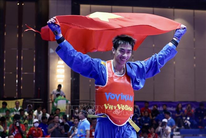 SEA Games 32: Vietnam secures more gold in karate, vovinam events ảnh 2