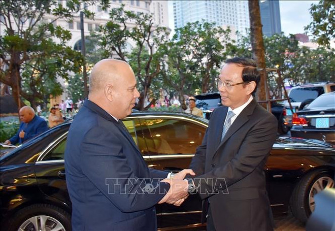 HCM City Party chief greets high-ranking delegation from Cuba ảnh 2