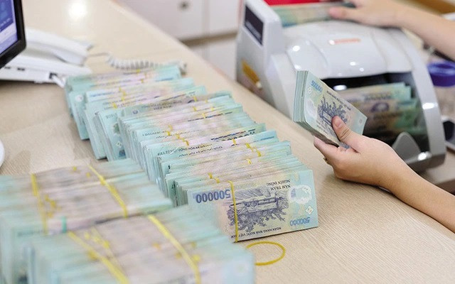 Circular stipulates new regulations on electronic money transfers ảnh 1