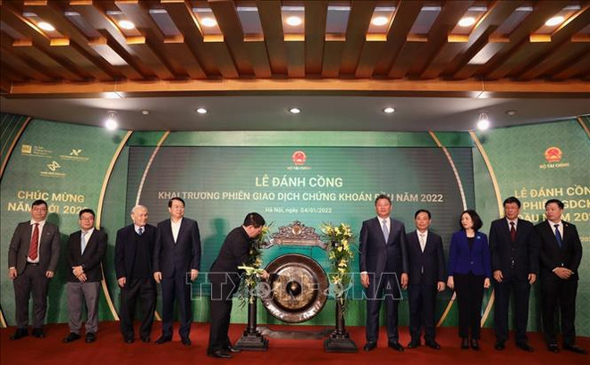 First trading session of Vietnamese stock market opens ảnh 1 First trading session of Vietnamese stock market opens ảnh 1
