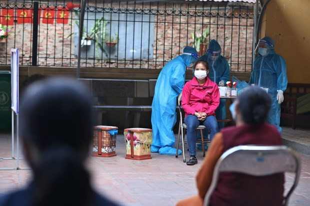 COVID-19: New cases on January 5 total 17,017 ảnh 1 COVID-19: New cases on January 5 total 17,017 ảnh 1