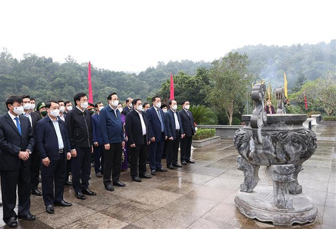 Prime Minister joins National Great Unity Festival in Cao Bang ảnh 2