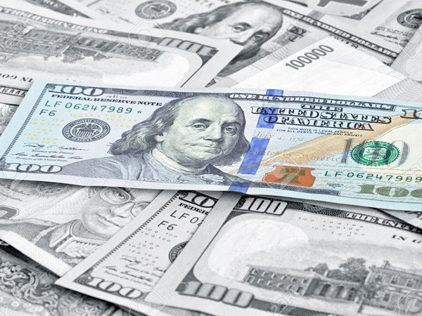 Reference exchange rate drops 2 VND ảnh 1