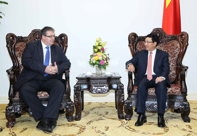 Framework agreement deemed landmark in Vietnam-Hungary ties ảnh 1