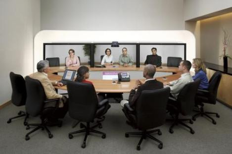 Video teleconference system launched at district people's courts ảnh 1