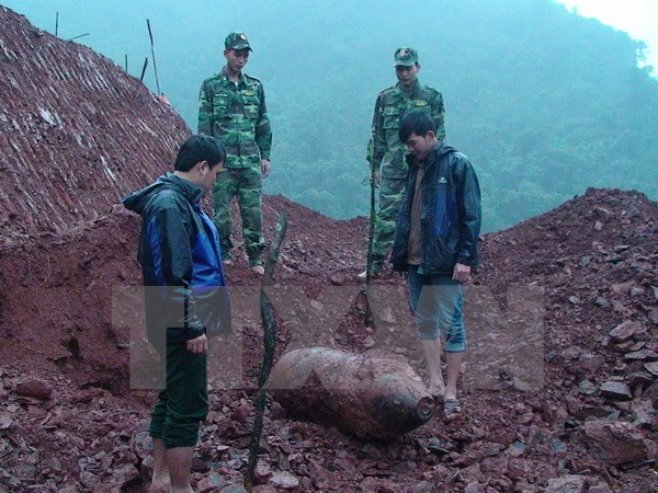 French-era bomb defused in Yen Bai ảnh 1