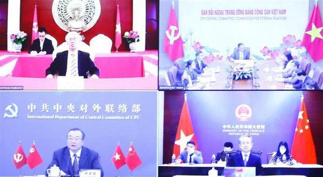 Vietnamese, Chinese communist party officials hold talks ảnh 1