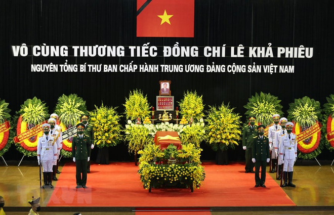 Memorial, burial services held for former Party General Secretary Le Kha Phieu ảnh 1 Memorial, burial services held for former Party General Secretary Le Kha Phieu ảnh 1