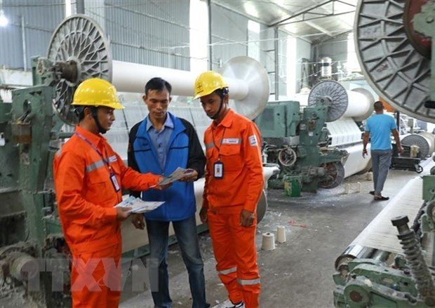 Ministry issues guidelines for efficient energy use ảnh 1 Ministry issues guidelines for efficient energy use ảnh 1