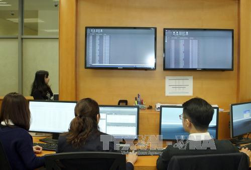 Stock market sees foreign net purchase of 40.5 trillion VND ảnh 1 Stock market sees foreign net purchase of 40.5 trillion VND ảnh 1