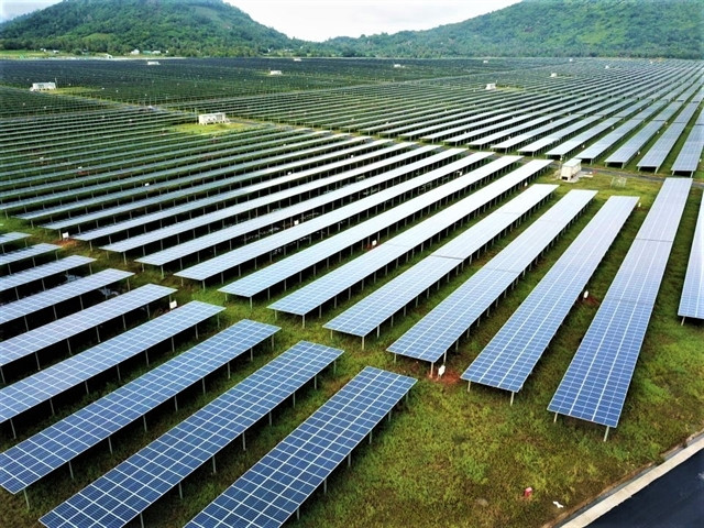 Time to think about recycling of end-of-life solar panels: experts ảnh 1