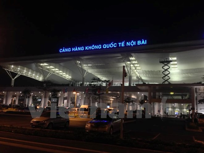 Two Thai passengers arrested at Noi Bai airport ảnh 1
