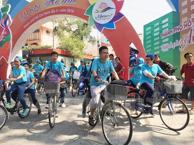 Earth Hour 2016: Small actions make big influence ảnh 1