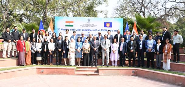 India, ASEAN talk changes for trade in goods agreement ảnh 1