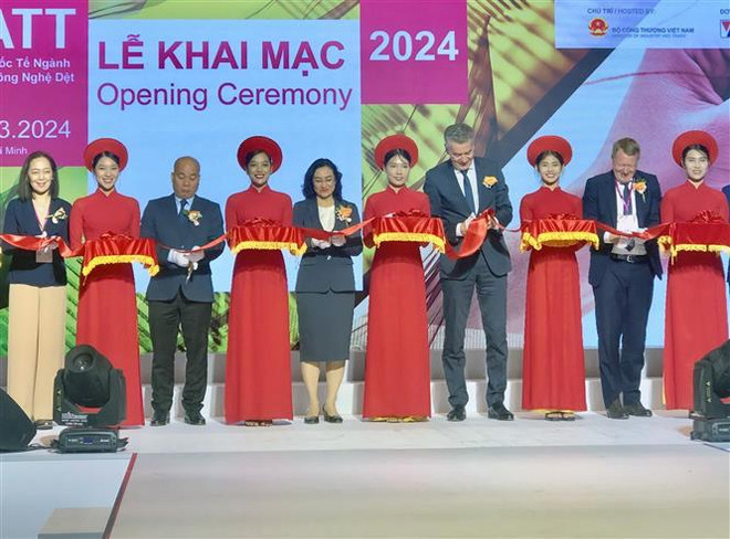 Vietnam international textiles expo kicks off in HCM City ảnh 1 Vietnam international textiles expo kicks off in HCM City ảnh 1