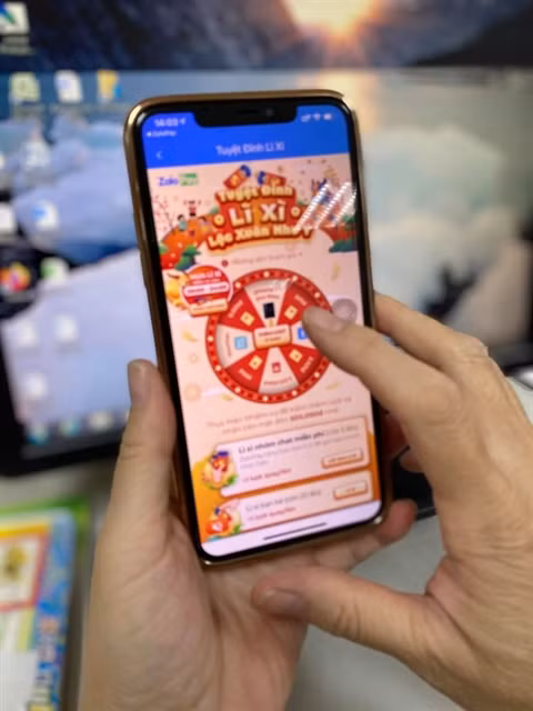 Ministry warns of online Tet scams ảnh 1