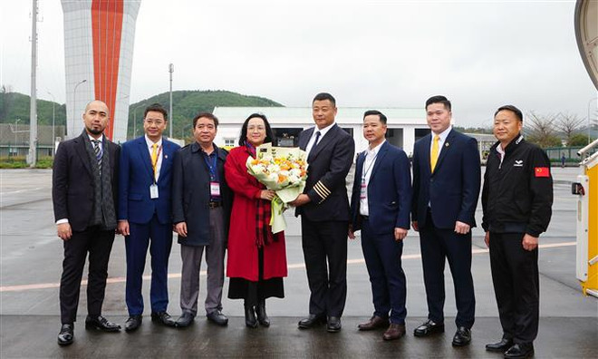 Comac Airshow makes debut in Vietnam ảnh 2