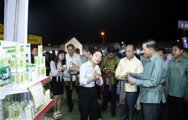 CLV Development Triangle exhibition showcases trade, investment, tourism potential ảnh 1 CLV Development Triangle exhibition showcases trade, investment, tourism potential ảnh 1