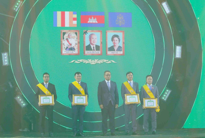 Metfone celebrates 15 years of operation in Cambodia ảnh 3 Metfone celebrates 15 years of operation in Cambodia ảnh 3