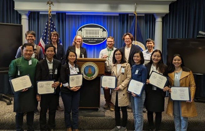 Overseas graduates energise tech startups in Vietnam ảnh 1