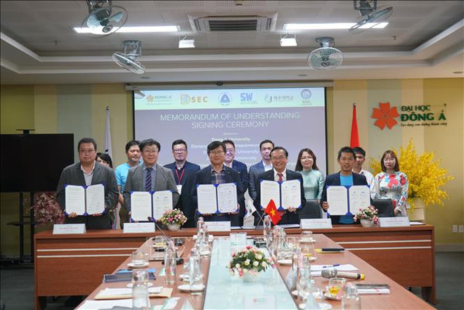 Da Nang, RoK join hands to nurture tech talents ảnh 1
