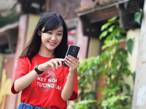 Vietnam ranks high in smartphone usage ảnh 1