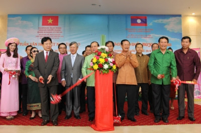 Vietnam Culture Week 2015 starts in Laos ảnh 1