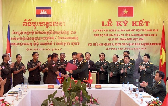 Vietnamese, Cambodian localities beef up military ties ảnh 1 Vietnamese, Cambodian localities beef up military ties ảnh 1